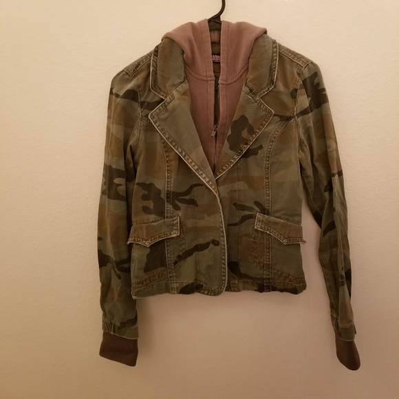 Camo jacket - Picture 5 of 7
